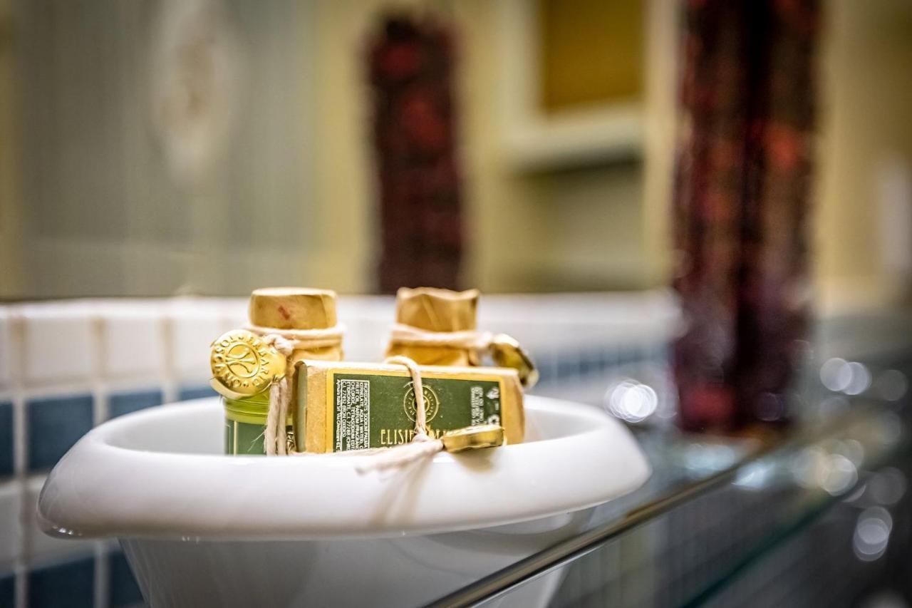 Palazzo Gamba Apartments Al Duomo Флоренция Екстериор снимка